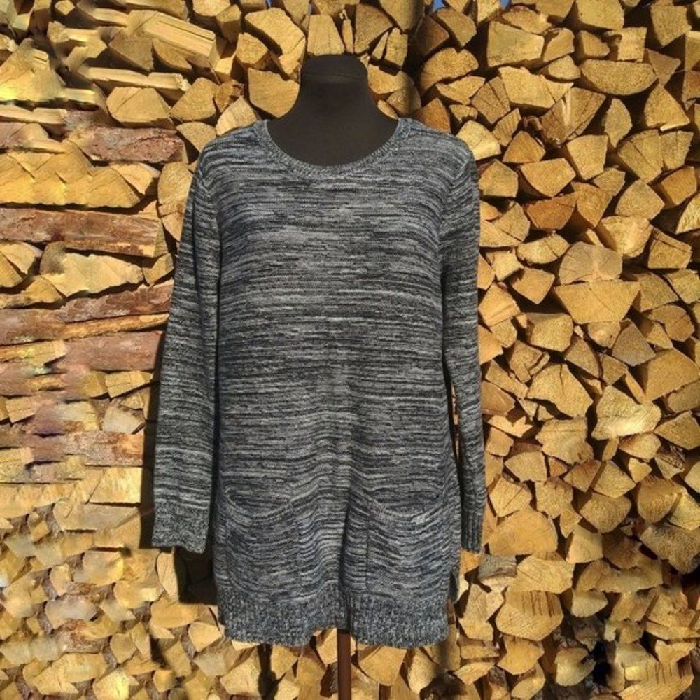 Jeanne Pierre black/gray tunic sweater